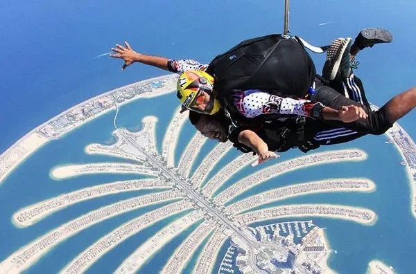 skydive dubai booking